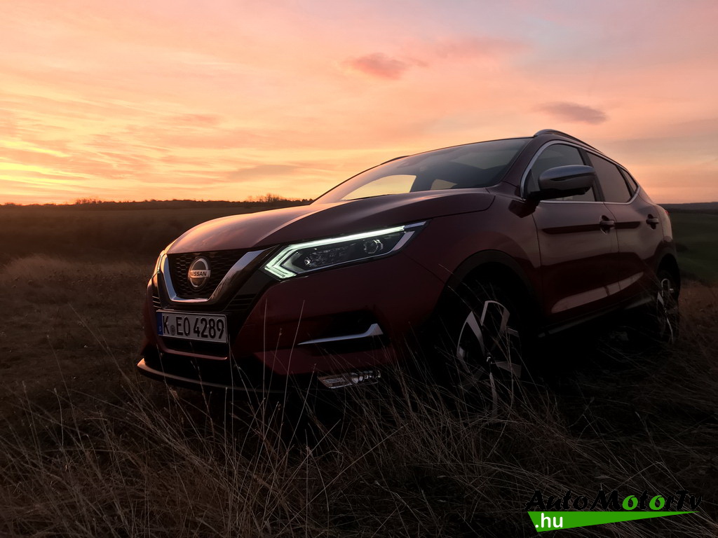 Na Akkor a hír: 15.000 db Qashqai került a hazai piacra az első bevezetés óta!