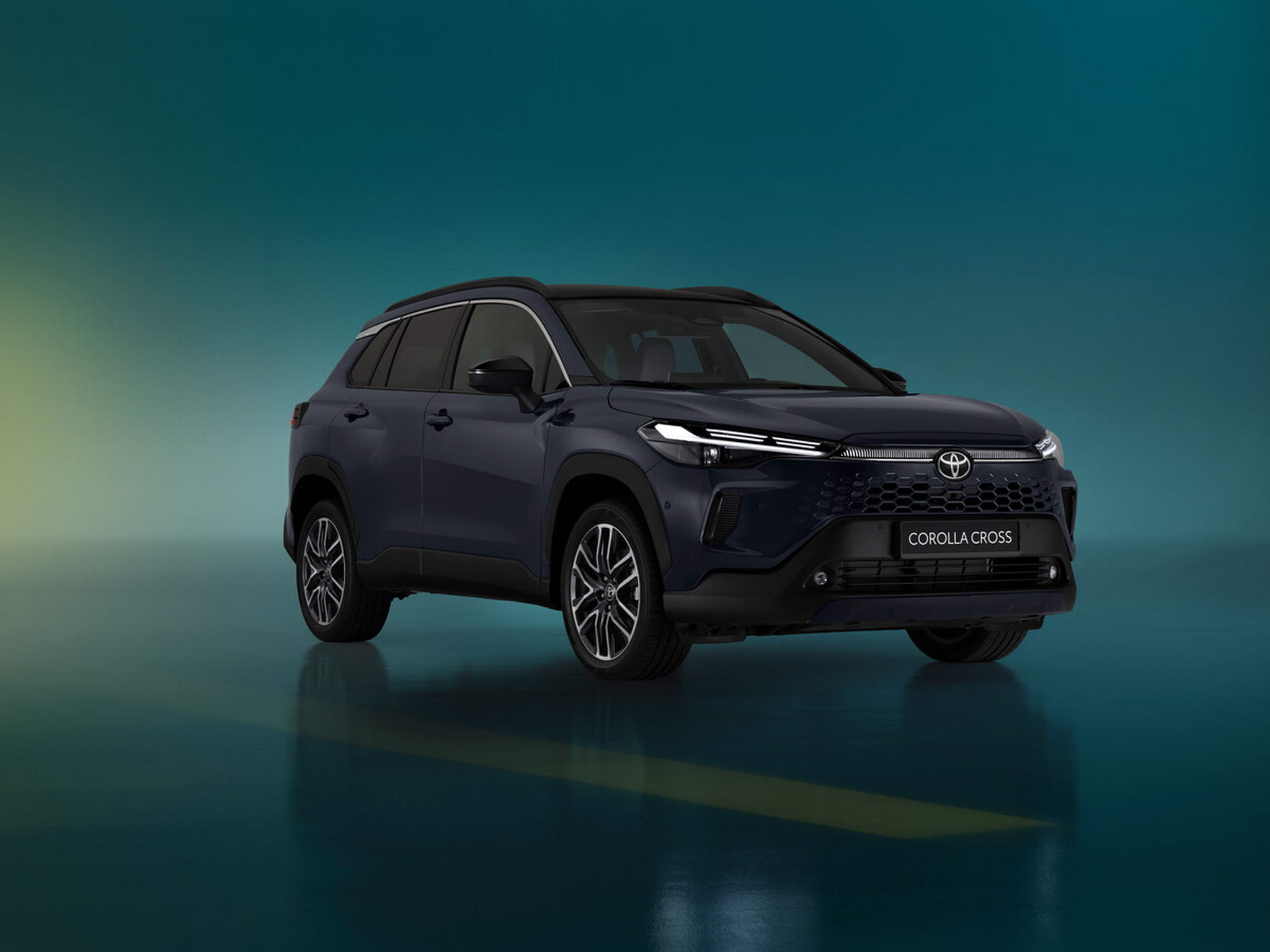 A Toyota Corolla Cross belép az új modellévbe