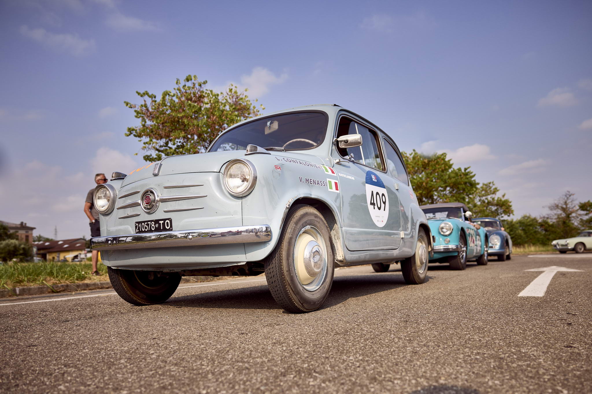 A Fiat 600 70 éve: az ikonikus autó a Mille Miglia versenyautón a FIAT és az Abarth támogatásával a középpontba kerül.
